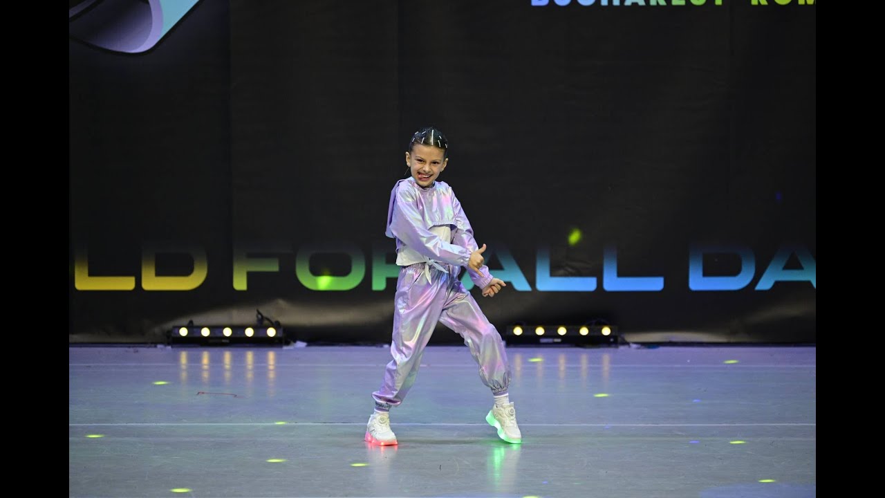 ANTONIA HOLBURA  solo street dance | All Styles Dance Competition nov. 2025 | Tazu Dance