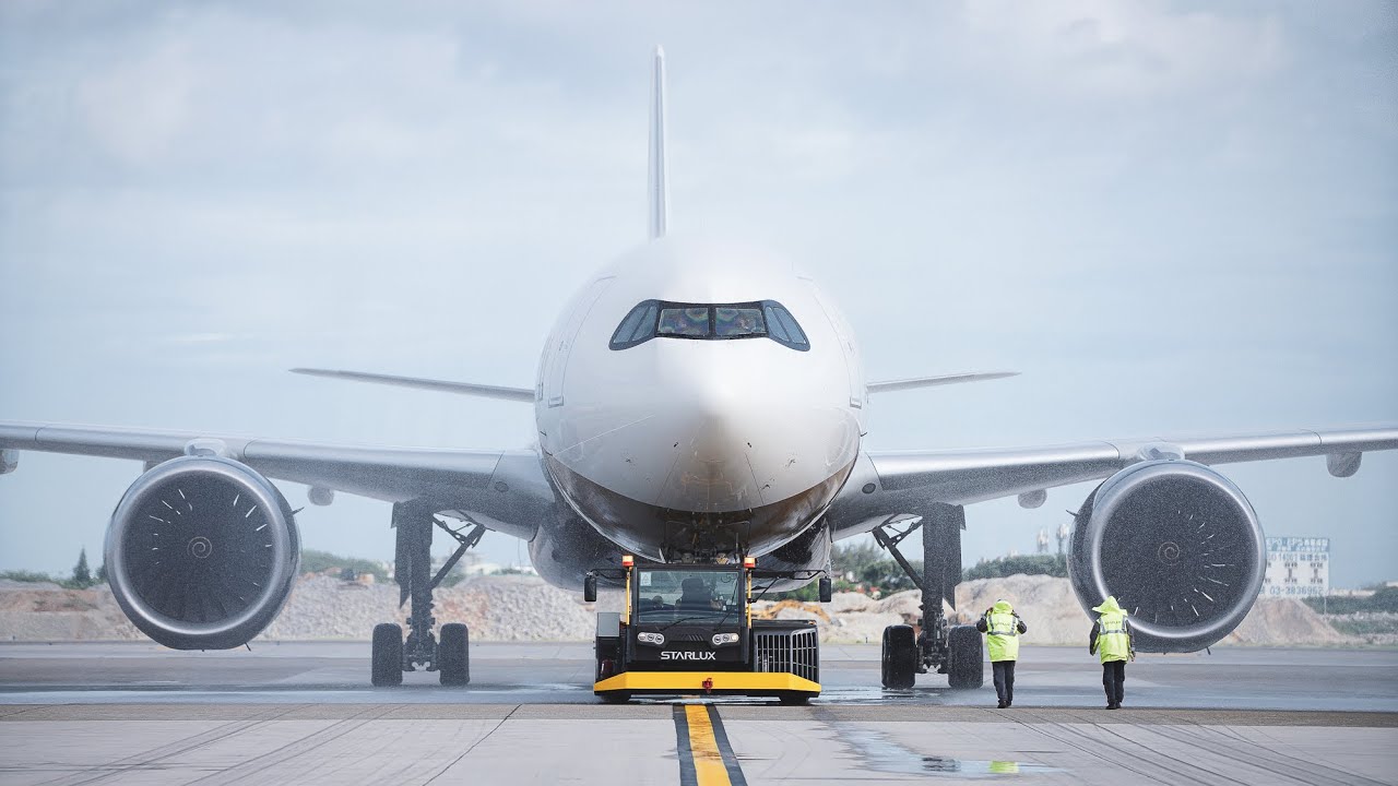 In the making：Our 1st A330neo｜STARLUX Airlines