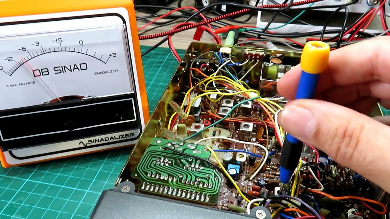 USING YOUR SINADALIZER SINAD METER AND TINYSA TO TUNE A CB RADIO