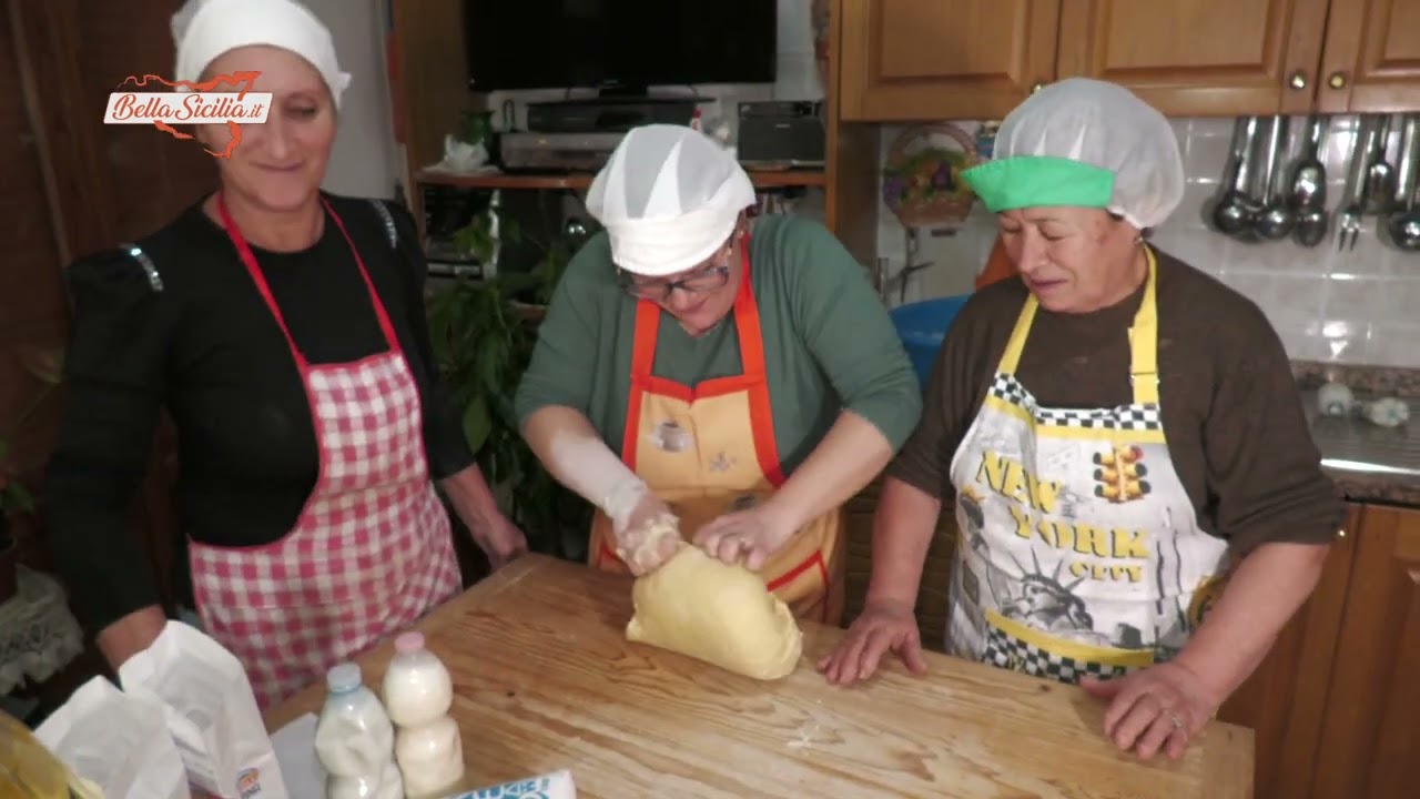 La pignolata siciliana in onore di San Sebastiano - ricetta della nonna