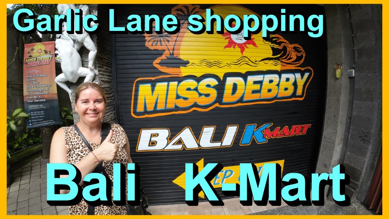 Торговый центр Garlic Lane, магазин K-Mart на Бали, коллекция Sabrina и пижамы для любителей футб...