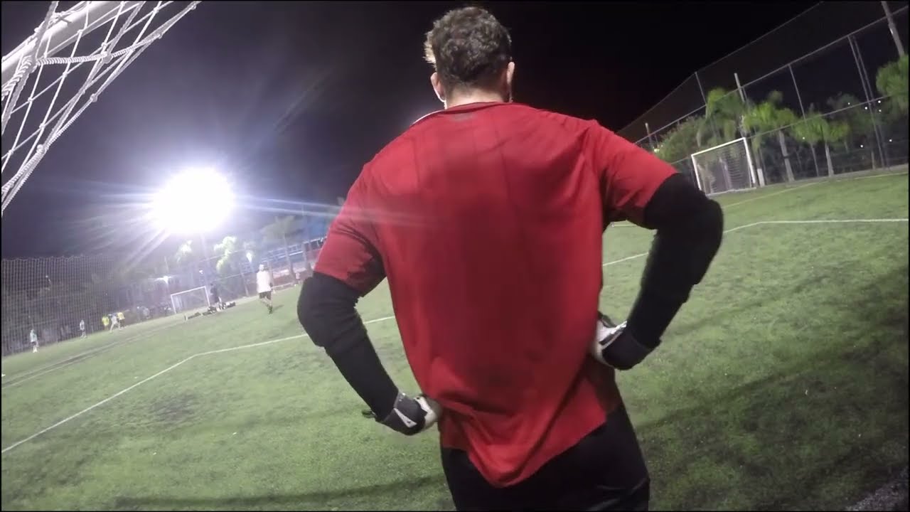 FUTNOIA - Em busca do beque alado