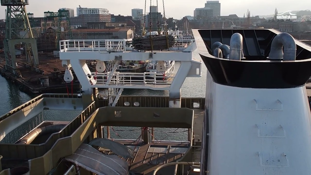 Statek ROGNE tuż po wodowaniu - Karstensen Shipyard Poland, 24 stycznia 2025.