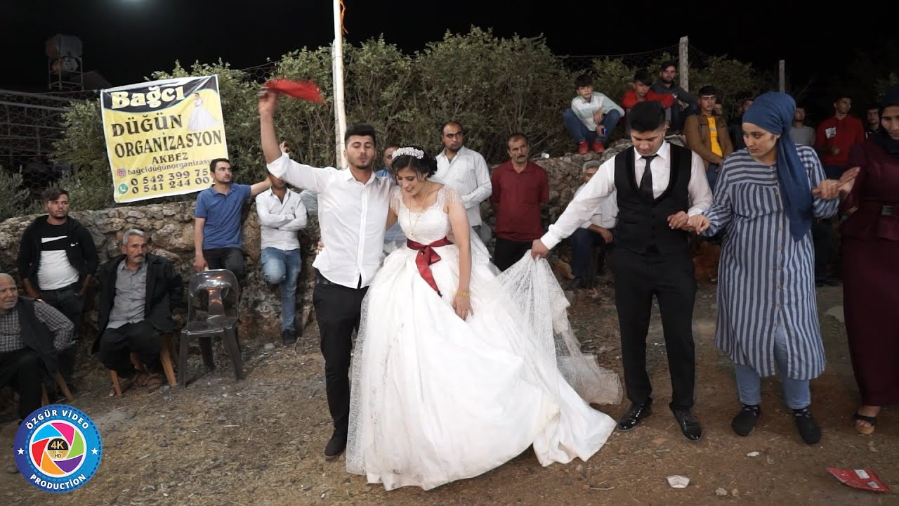 GELİN'IN ABİSİ HALAYI ŞENLENDİRDİ DOLAN YEŞİLYURT KARA SAZ GRUBU ÖZGÜRVİDEO İLETİŞİM 05418479014