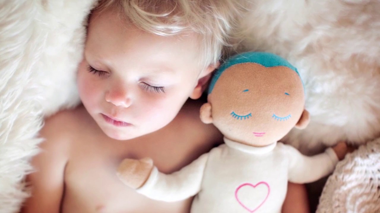 Watch how the Lulla Doll works