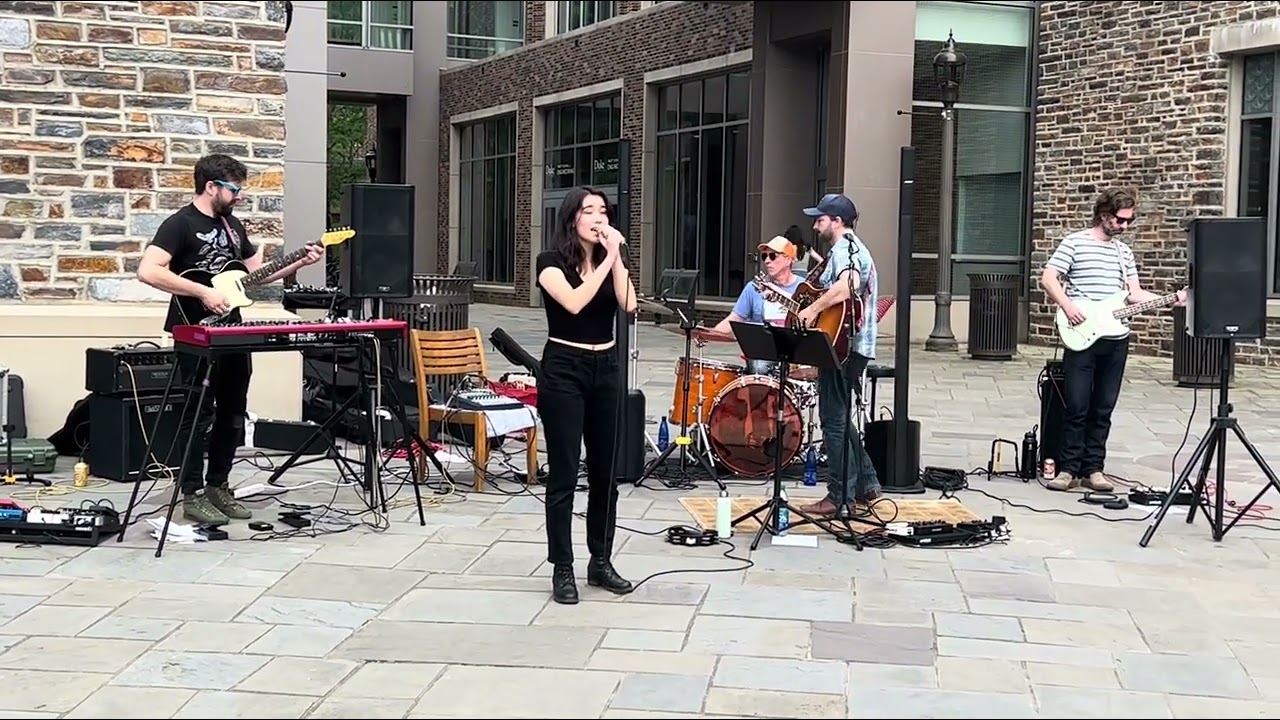 Blue Jeans by Claire Barry | Performed at Duke University Engineering Picnic (April 19, 2024)