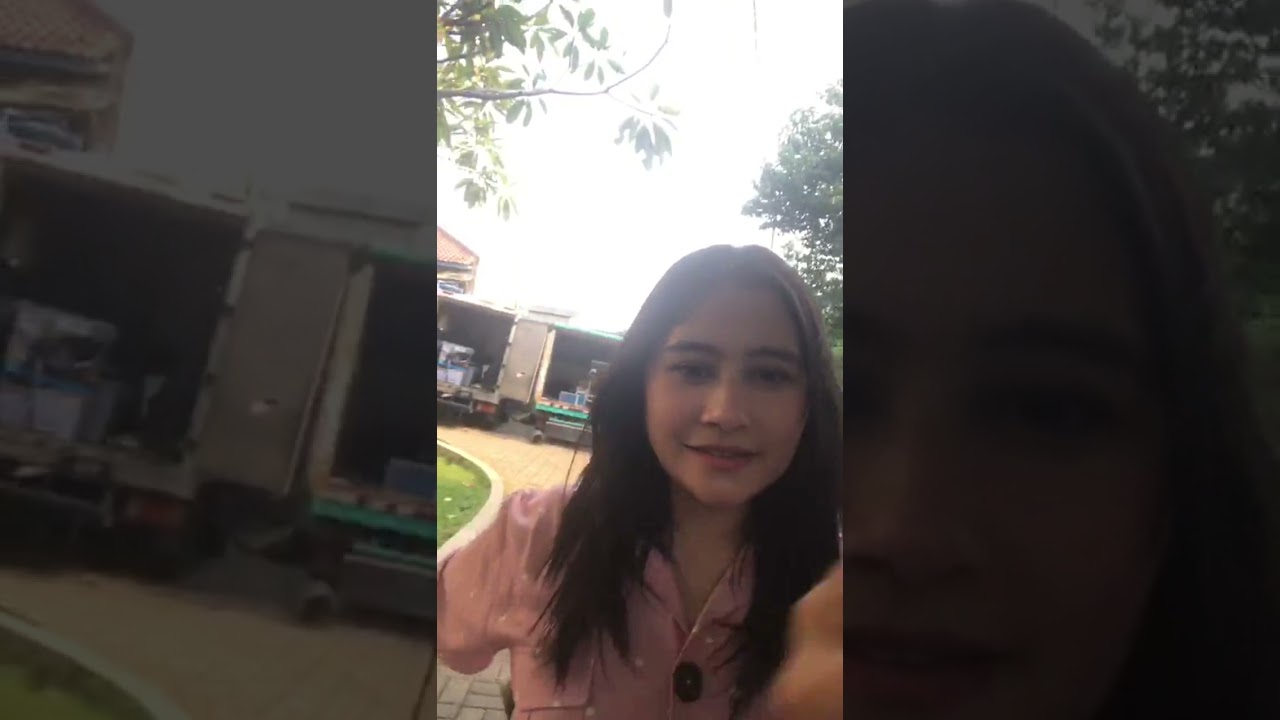 Mesranya Prilly Latuconsina dgn Reza Rahadian Live Bareng di lokasi shooting MLMH (part 1)