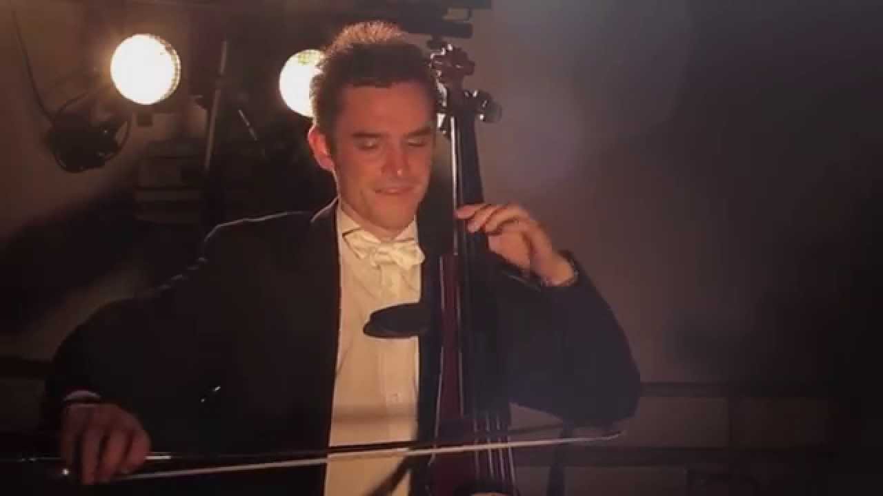 InFusion trio - Moves like jagger (Maroon 5 cover)