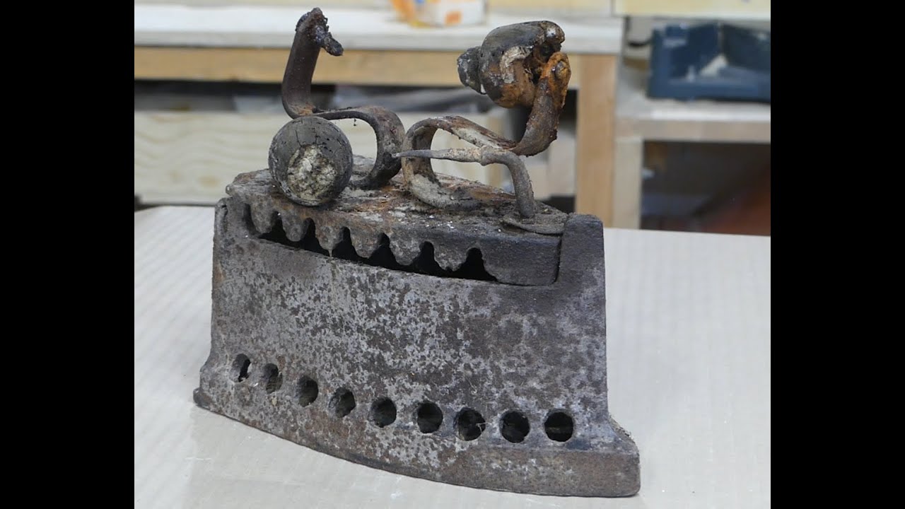 RESTAURO VECCHIO FERRO DA STIRO A CARBONE