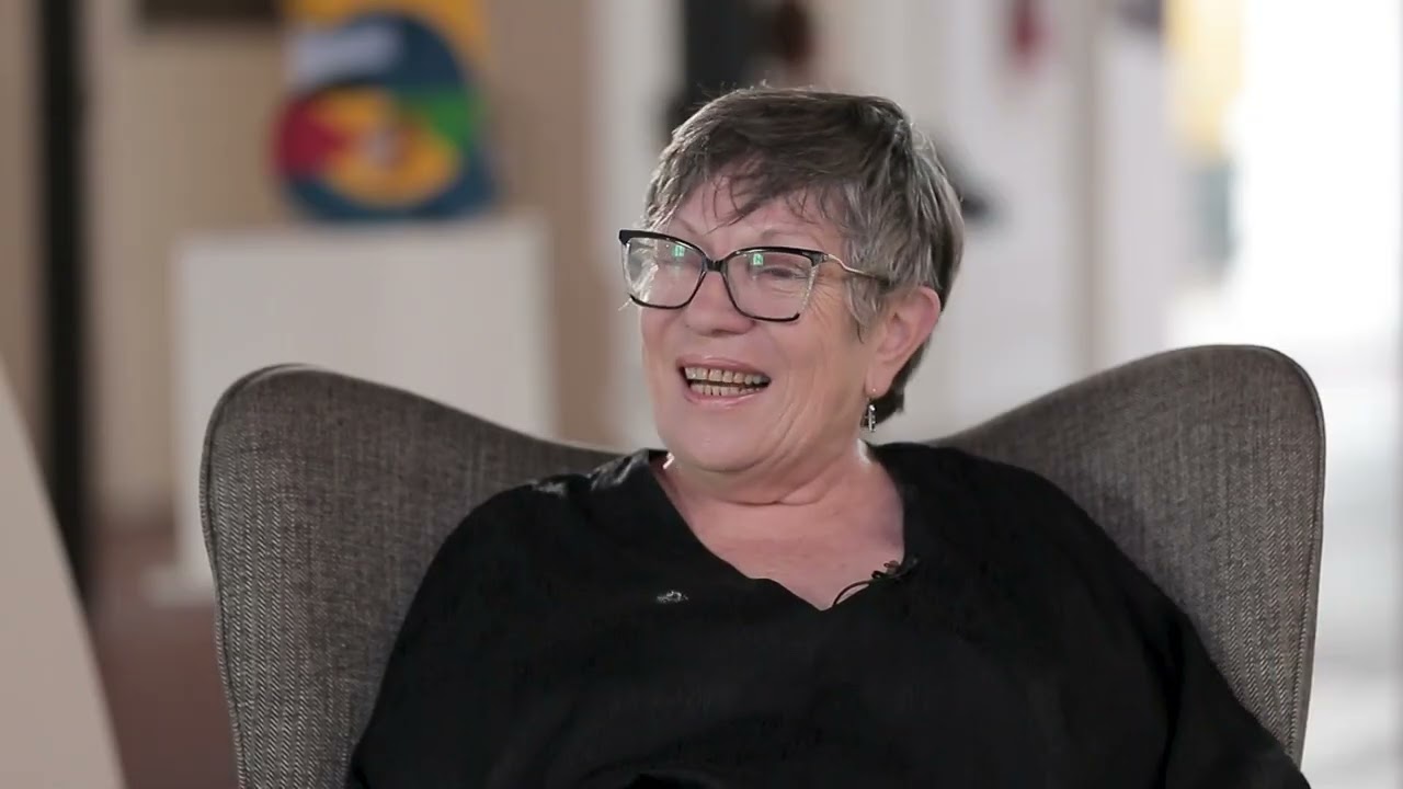 Entrevista a María Teresa Andruetto en la FILBA 2025 por Canal á| Editorial Eduvim