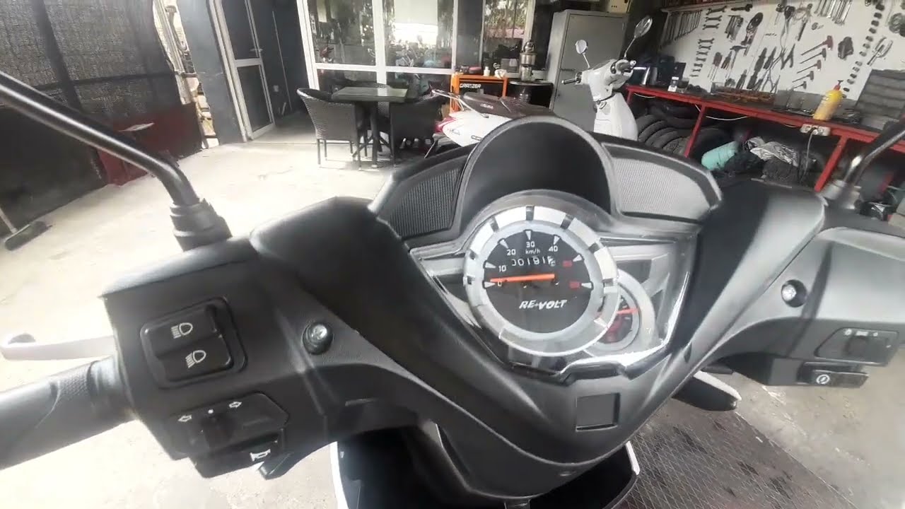 VOLTA REVOLT RS5 MOTORCYCLE