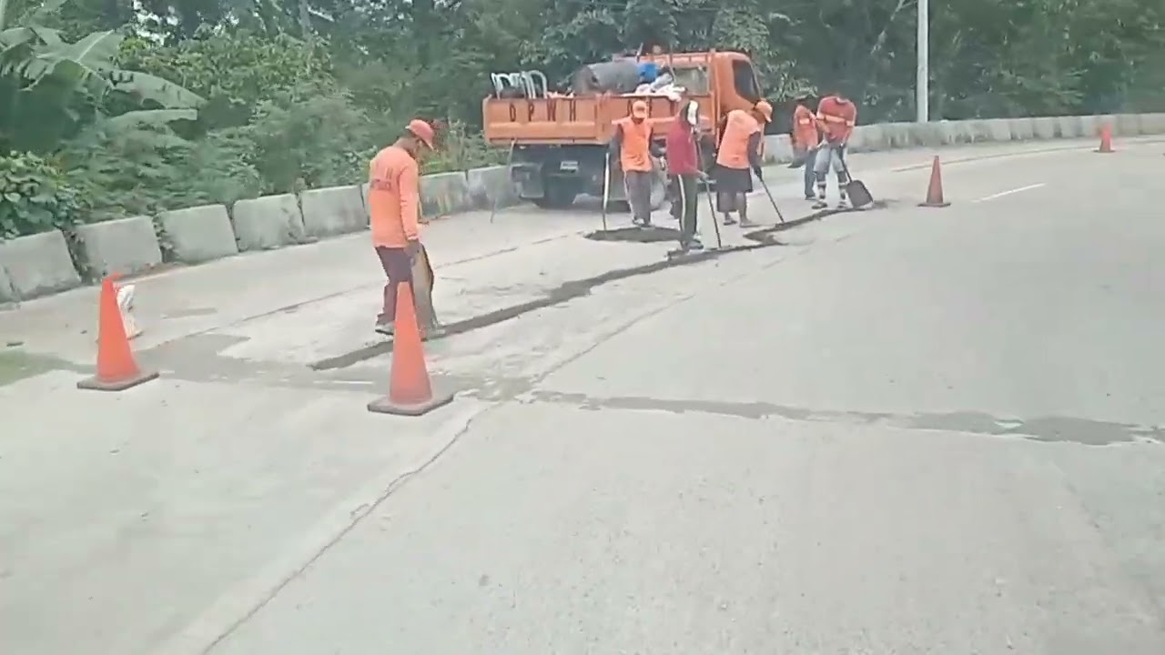 Road of Mogpog to Balanacan Port of Marinduque