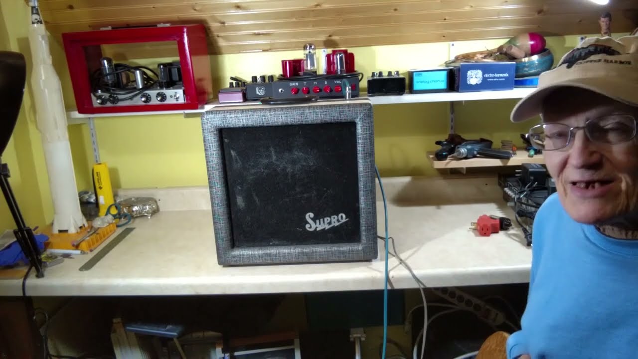 1959 Supro Guitar Amp Demo