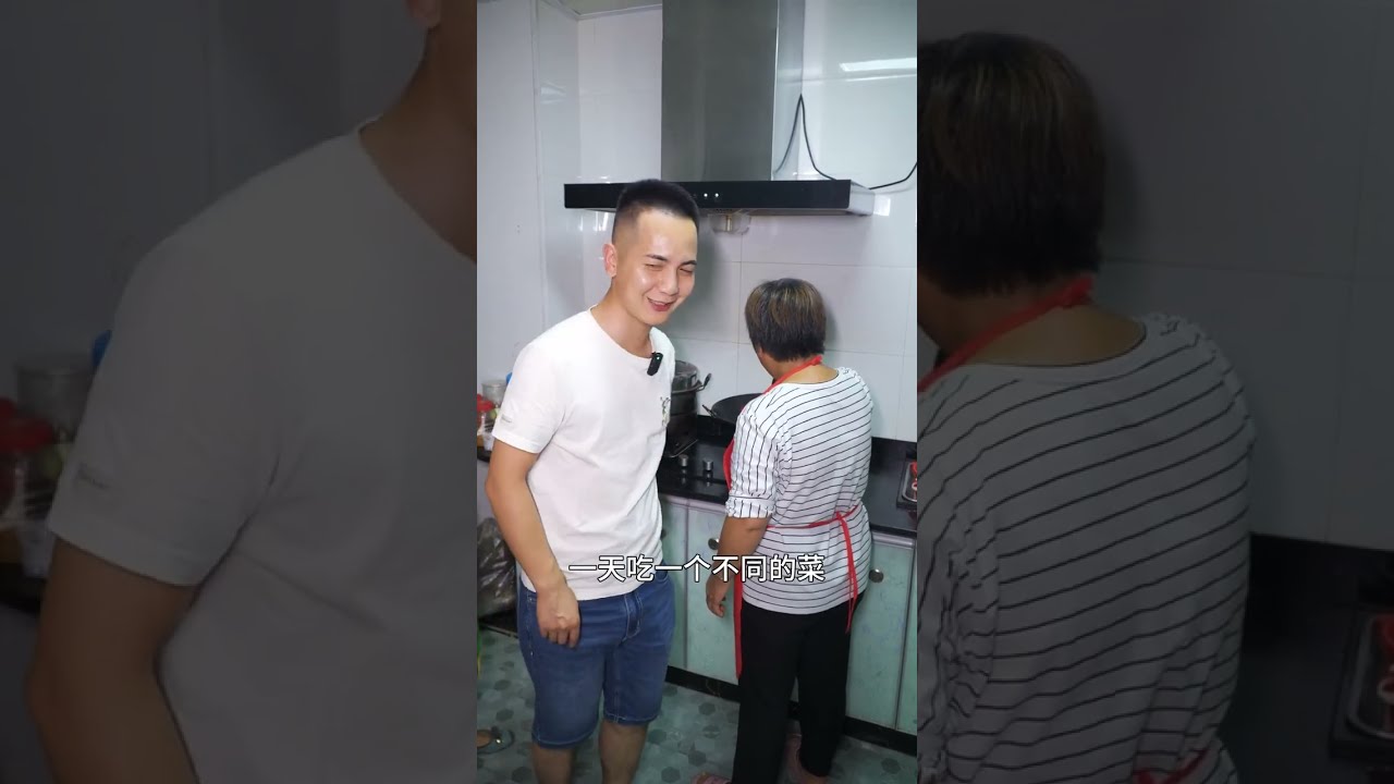 明扣扣带着孩子蹭饭第三天，大儿子却不敢去，反问家里怎么会有6个爷爷