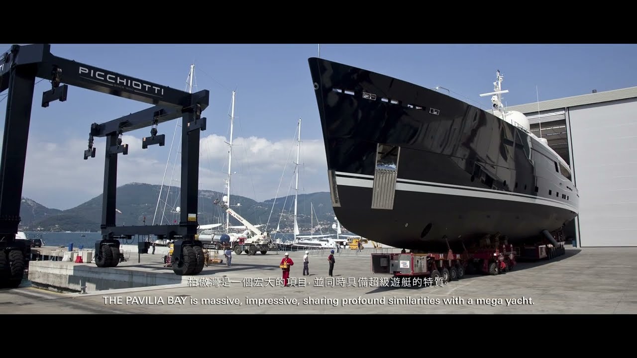SUPERYACHTS and BUILDINGS By Philippe Briand