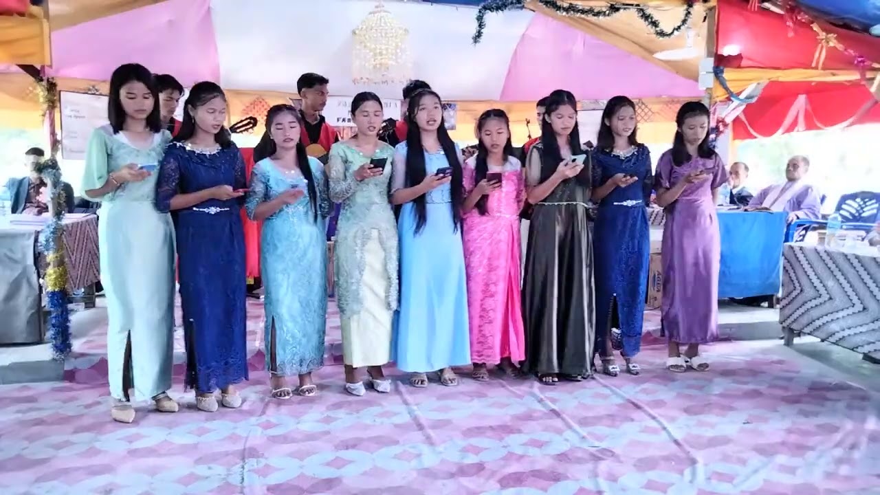 Da'õ ebua mbade ebua ndulu nasi... sangat cantik. voc. persaudaraan.....