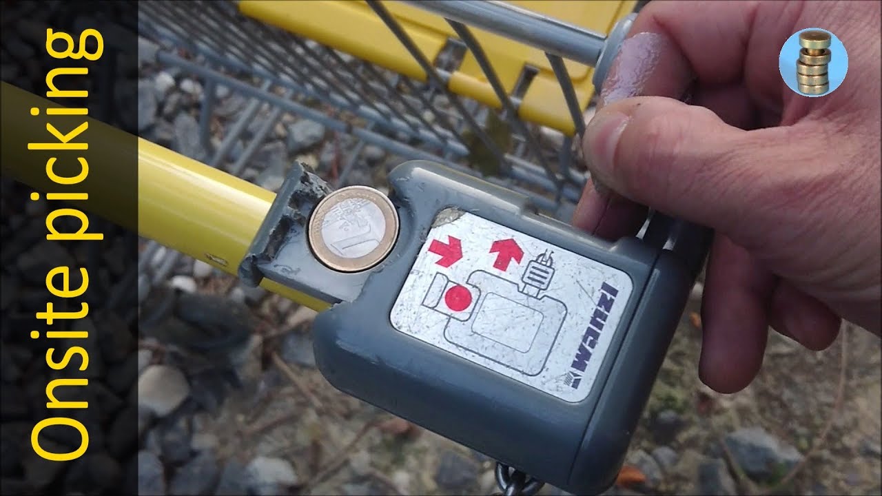 (picking 601) On site picking: 1 EUR picked out of an abandoned shopping cart