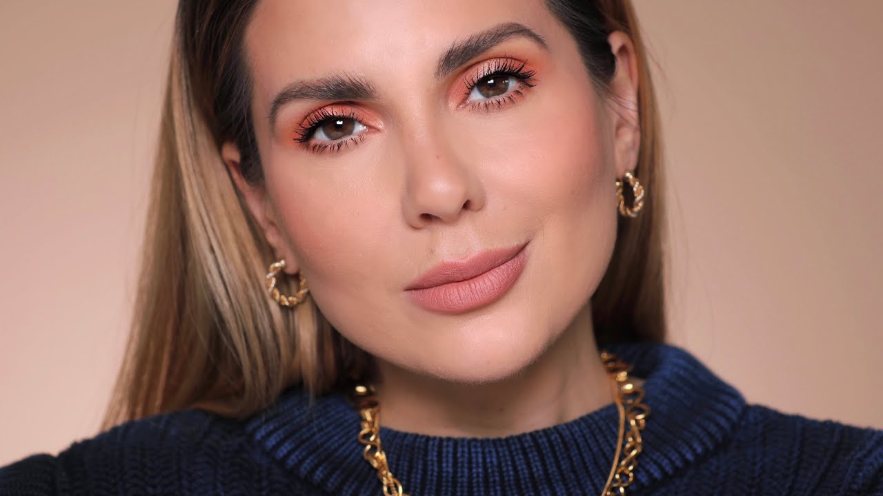 My hydrating makeup base + colors I use when wearing blue | ALI ANDREEA