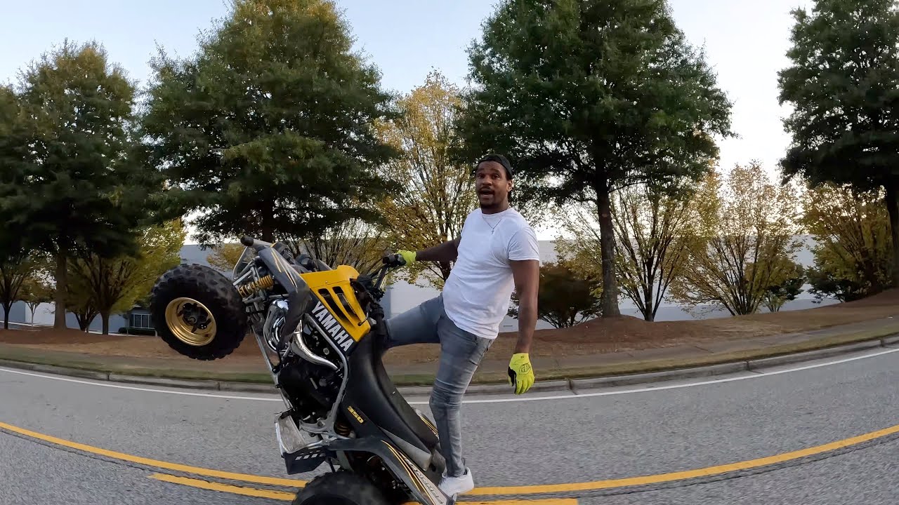 HOW TO WHEELIE A BANSHEE *WHEELIEKING WHEELIE SCHOOL!