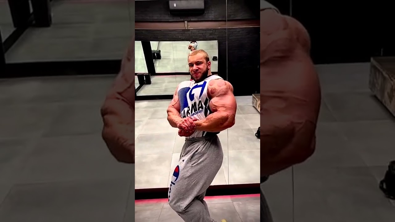 GoodVito 5 weeks out #shorts #mrolympia #pose