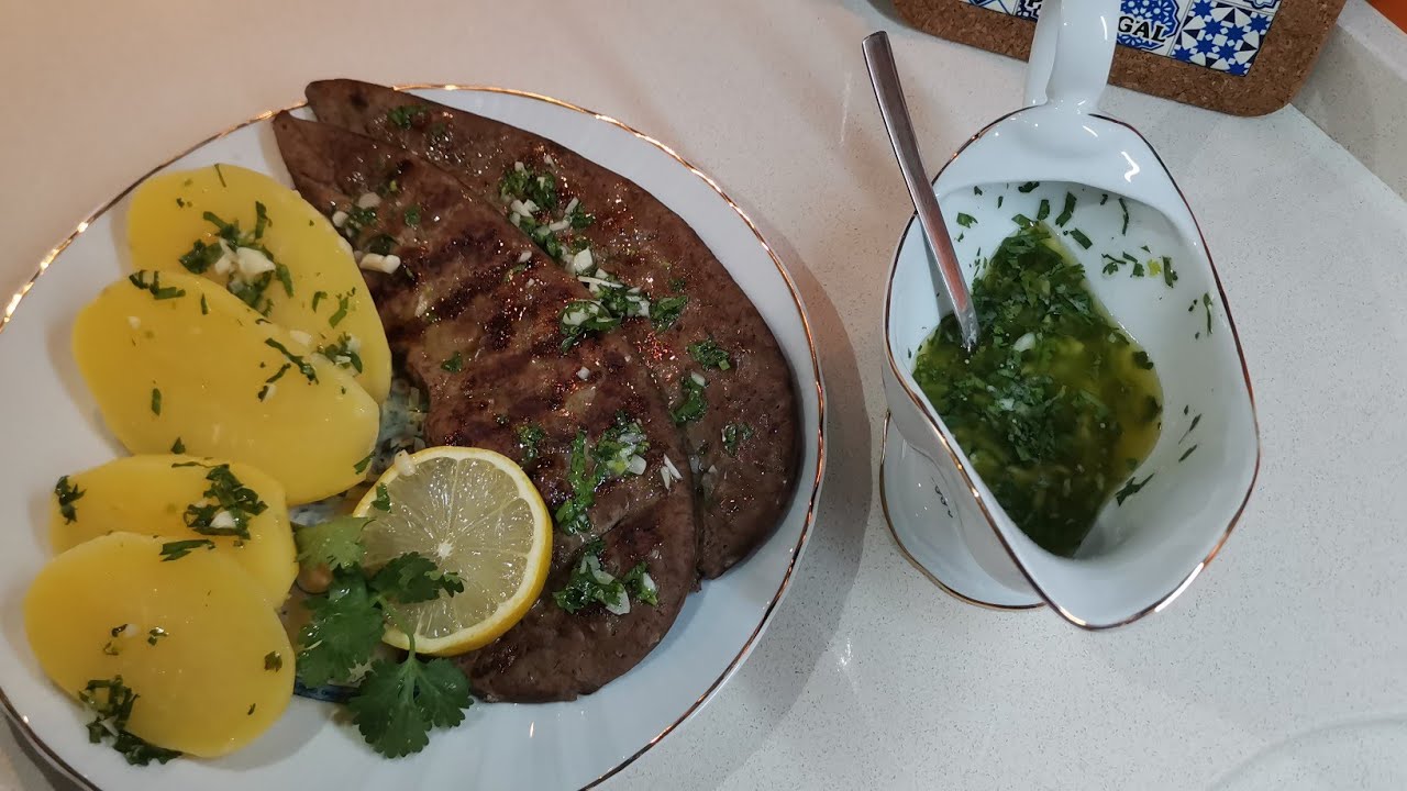 Bife de fígado de vitela à alentejana