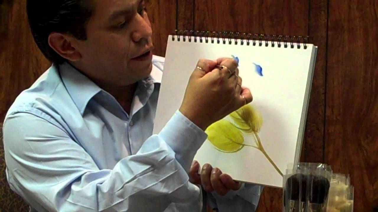 Miguel Rincon demonstrates the FAN-Dango, and Butterfly brushes.