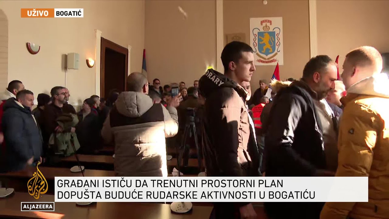 Opštenarodna pobuna nakon što su građani provalili u zgradu opštine Bogatić