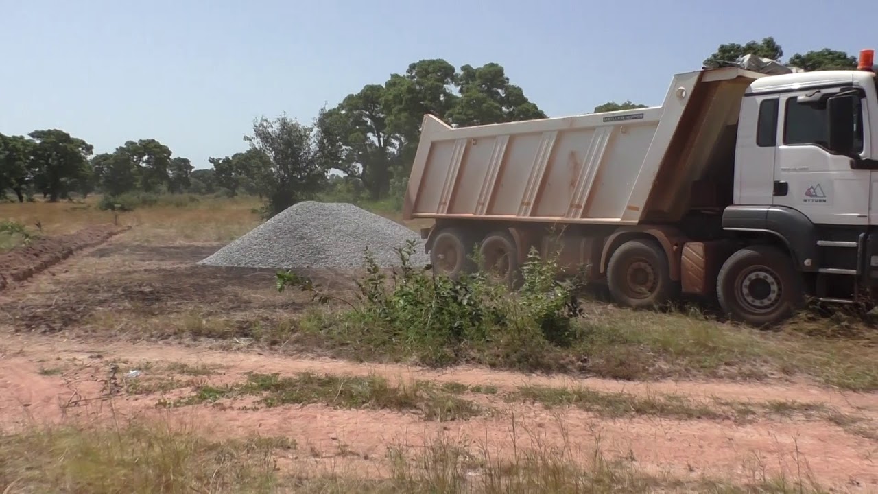 60m³ gravel in Ghana, MAN trucks, construction