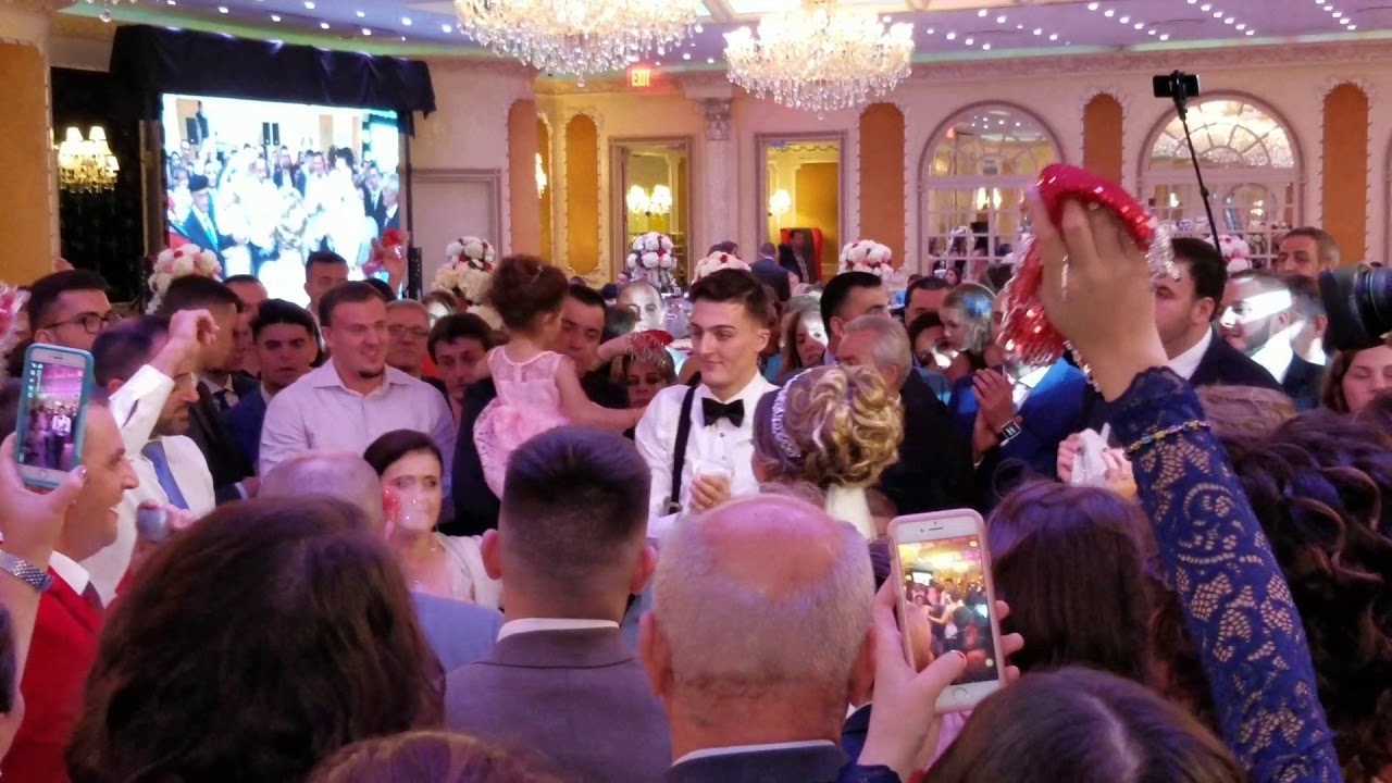 Kenga e Families Pali