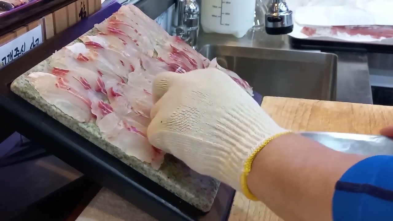 4짜 자연산 돌돔 회썰기