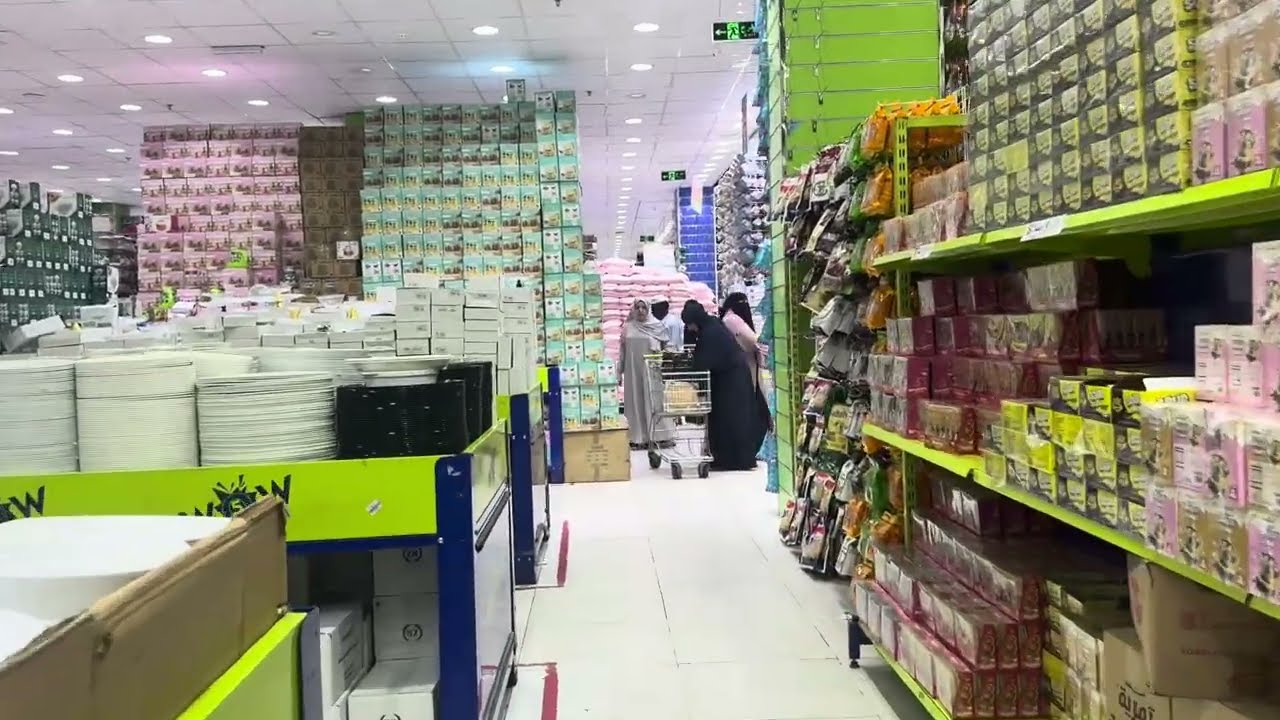 جولة سريعة في مجمع واو فايف التجاري في المدينة المنورة / كل شيء ب5,75 ريال فقط￼