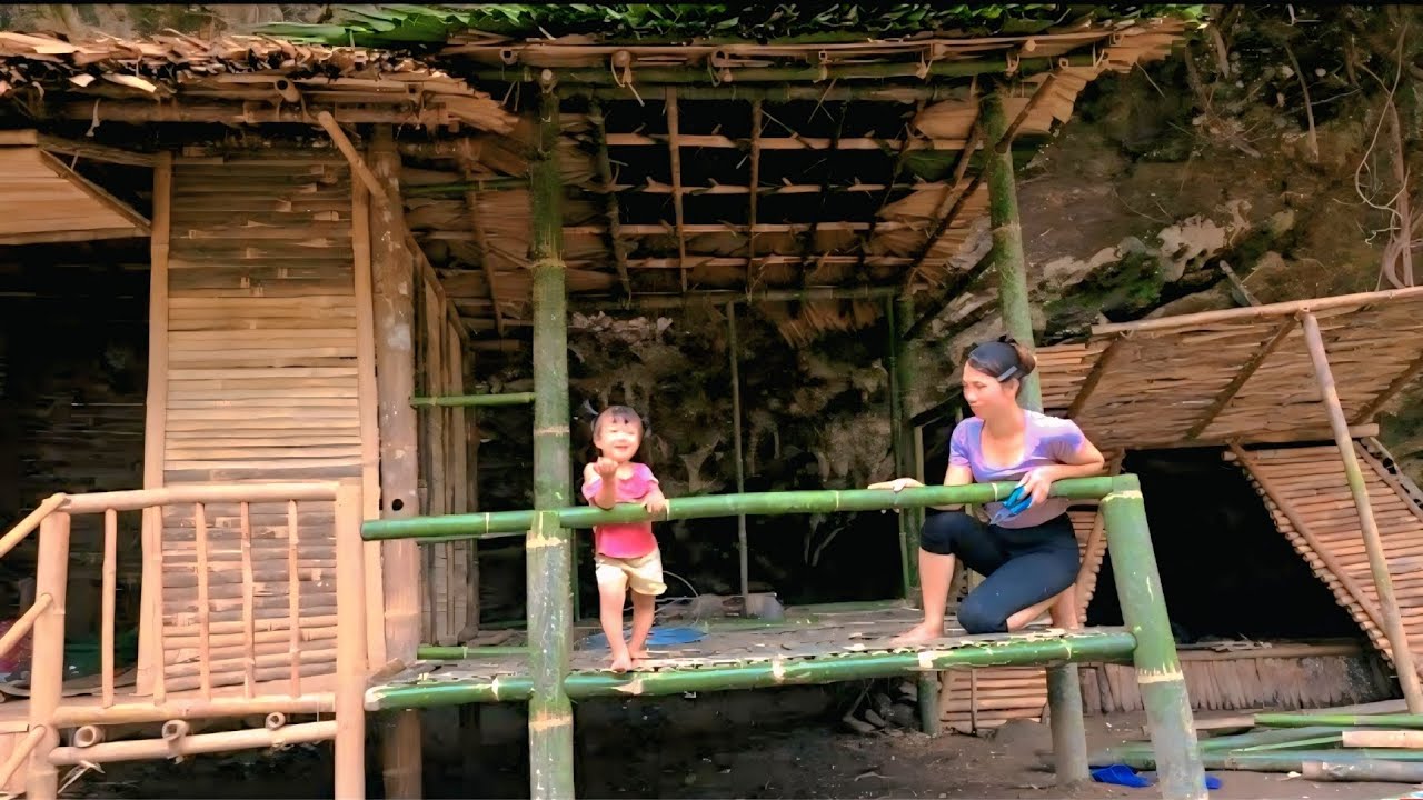 Brave Single Mother Builds Bamboo House with Thatched Roof and Protective Railing