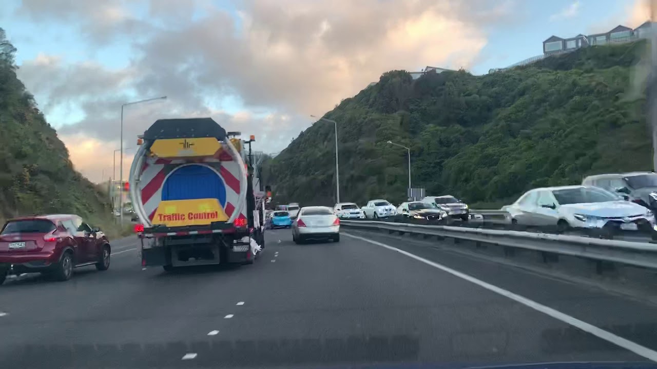 Dashcam - Beehive to porirua 8am
