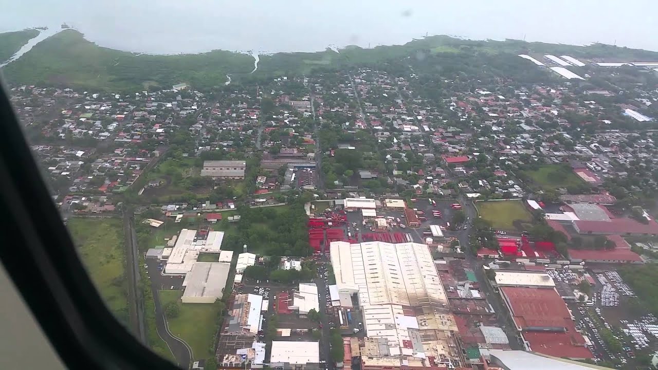 Managua, Nicaragua Airport Landing Oct 20, 2015 - 1080P
