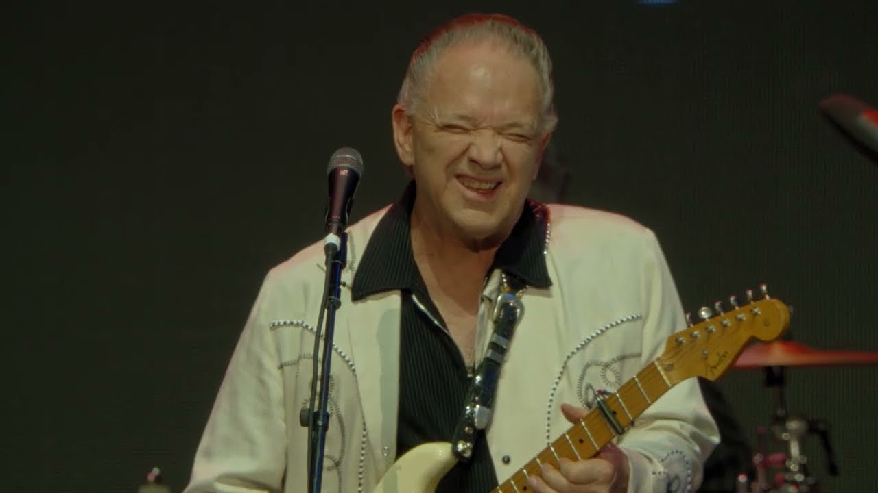 Jimmie Vaughan,Gary Clark Jr. - Texas Flood (Eric Clapton's Crossroads 2023)