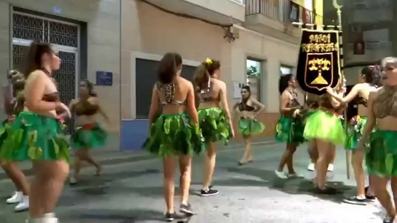 DESFILE MULTICOLOR;  GENERAL Y DE LAS CASAS BARATAS. RAFAL 2.015