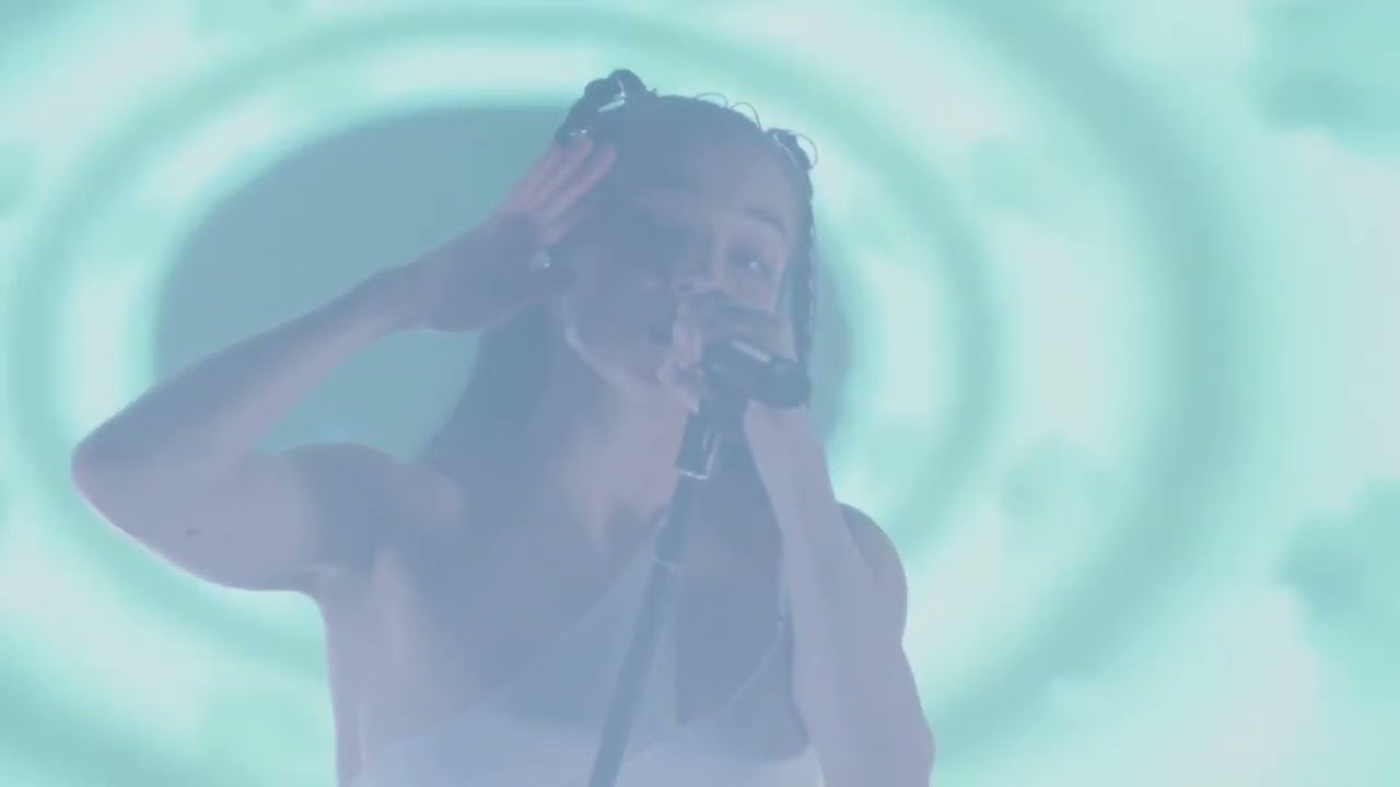 Poppy - I Disagree (London Proshot Live 2024)