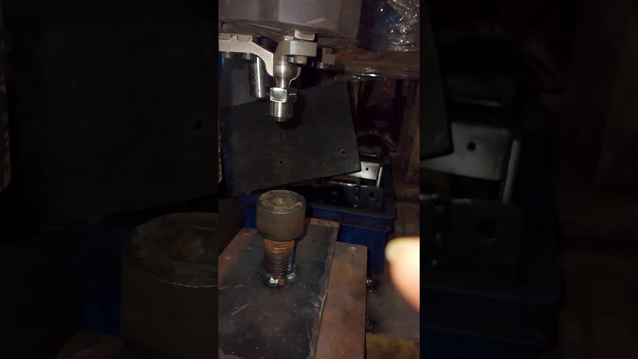 Pneumatic Gripper Press Fitting