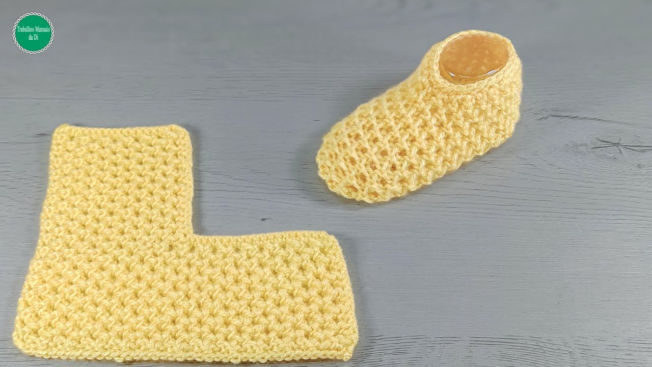 Sapatinho de bebê em tricô dos 3 aos 6 meses