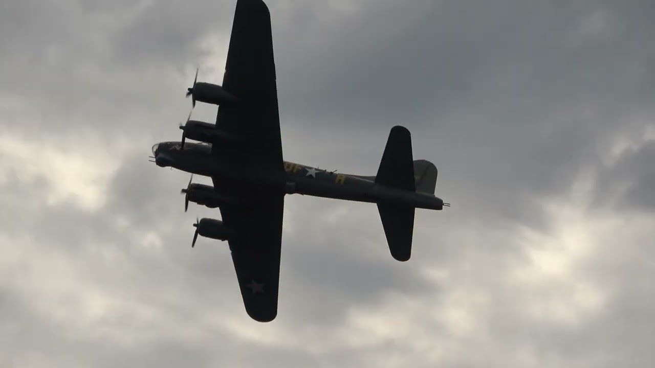 The almighty B-17 Sally B bomber at the 44rd International Sanicole Airshow 2024!