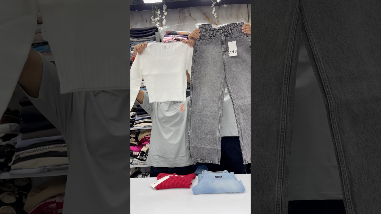 Knitted Square Tops With Jeans..🛍️​⁠​⁠