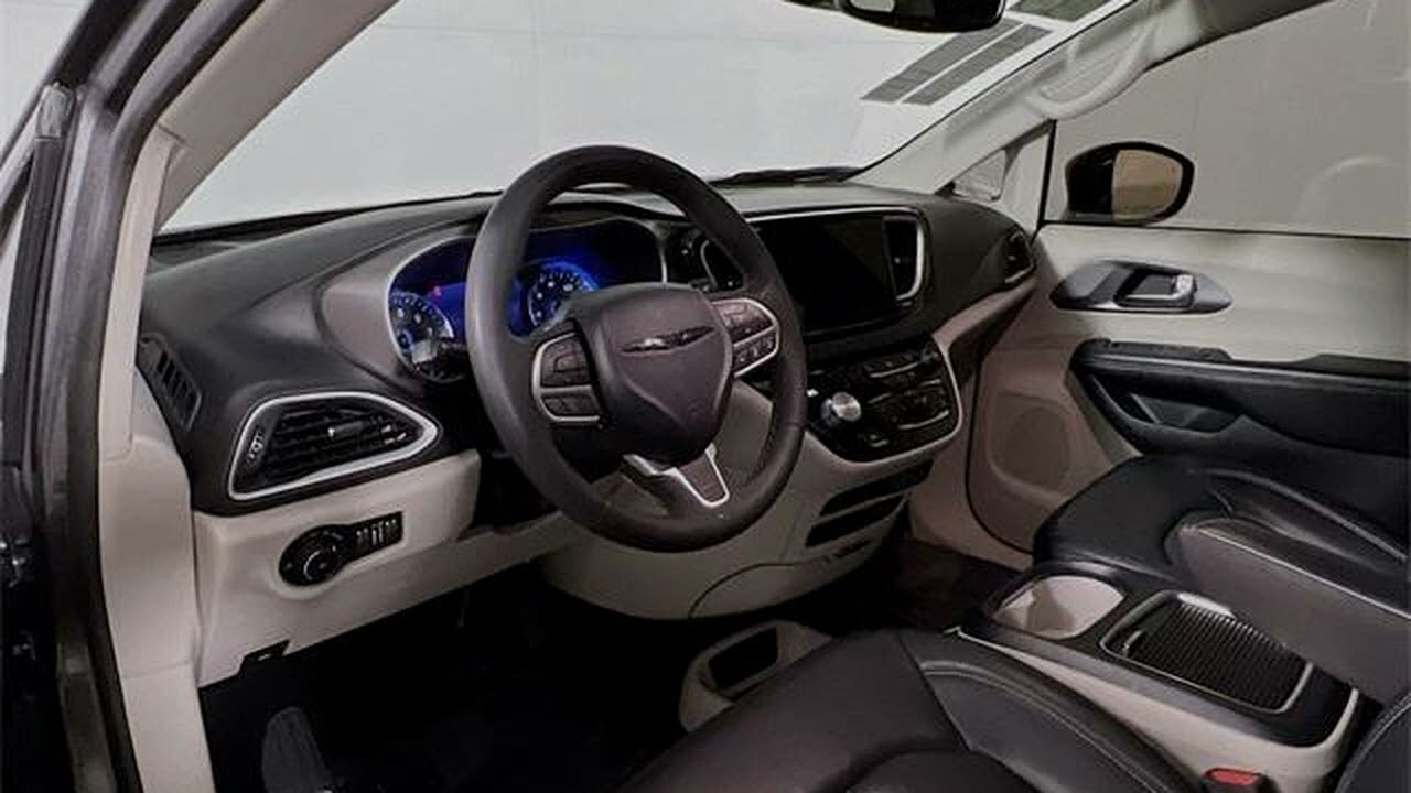 For Sale: Used 2022 Chrysler Pacifica Touring L - $18,253 - Located in FL, USA