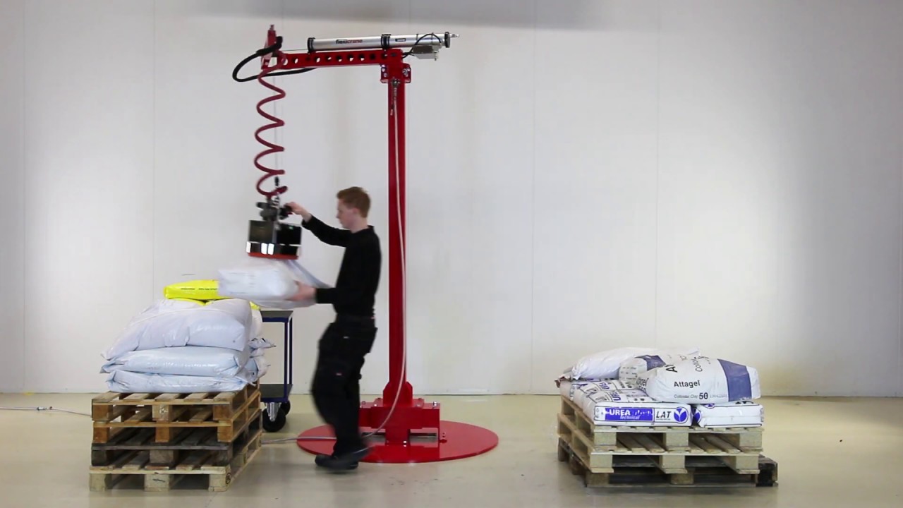 Articulated jib crane FlexiCrane Mobile and vacuum sack gripper