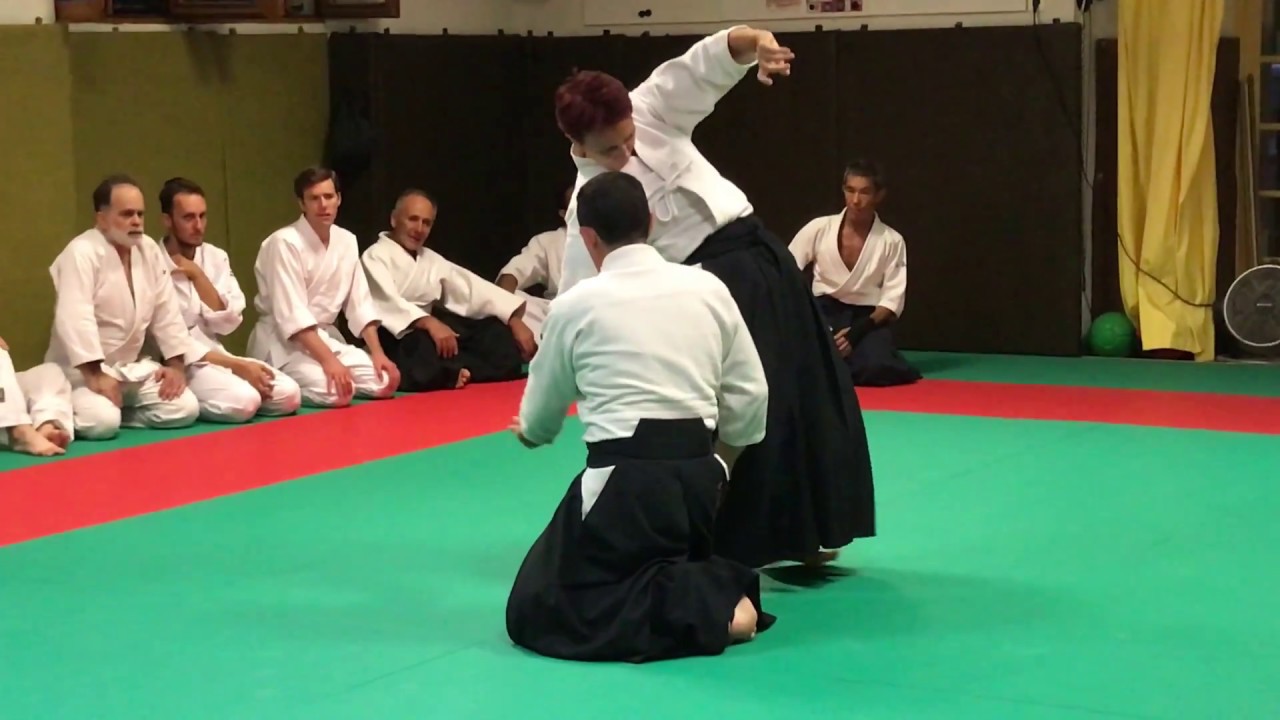 Sumi-Otoshi, saisie Katate Dori