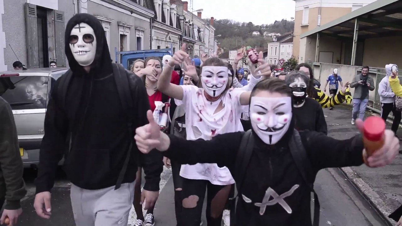Les lycéens de Périgueux fêtent le Père Cent
