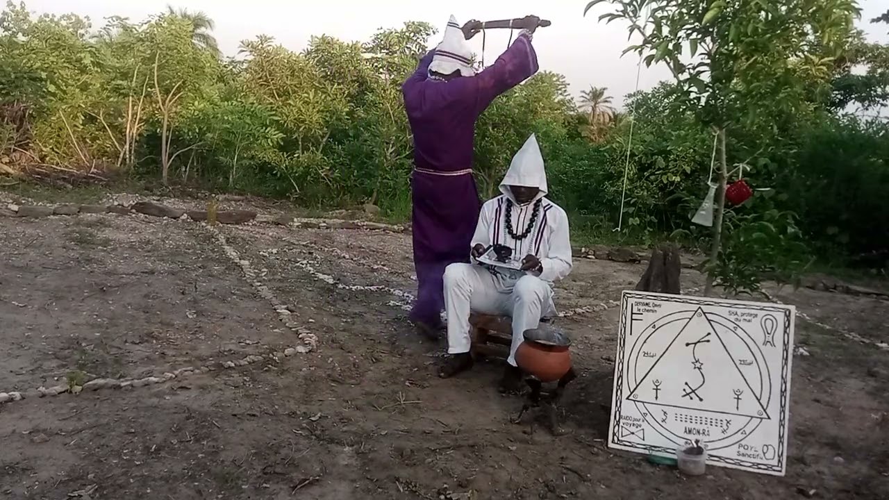 Cérémonie de fin d'initiation dans notre école de sorcellerie positive. 🦉 AMBIEAM 🦉