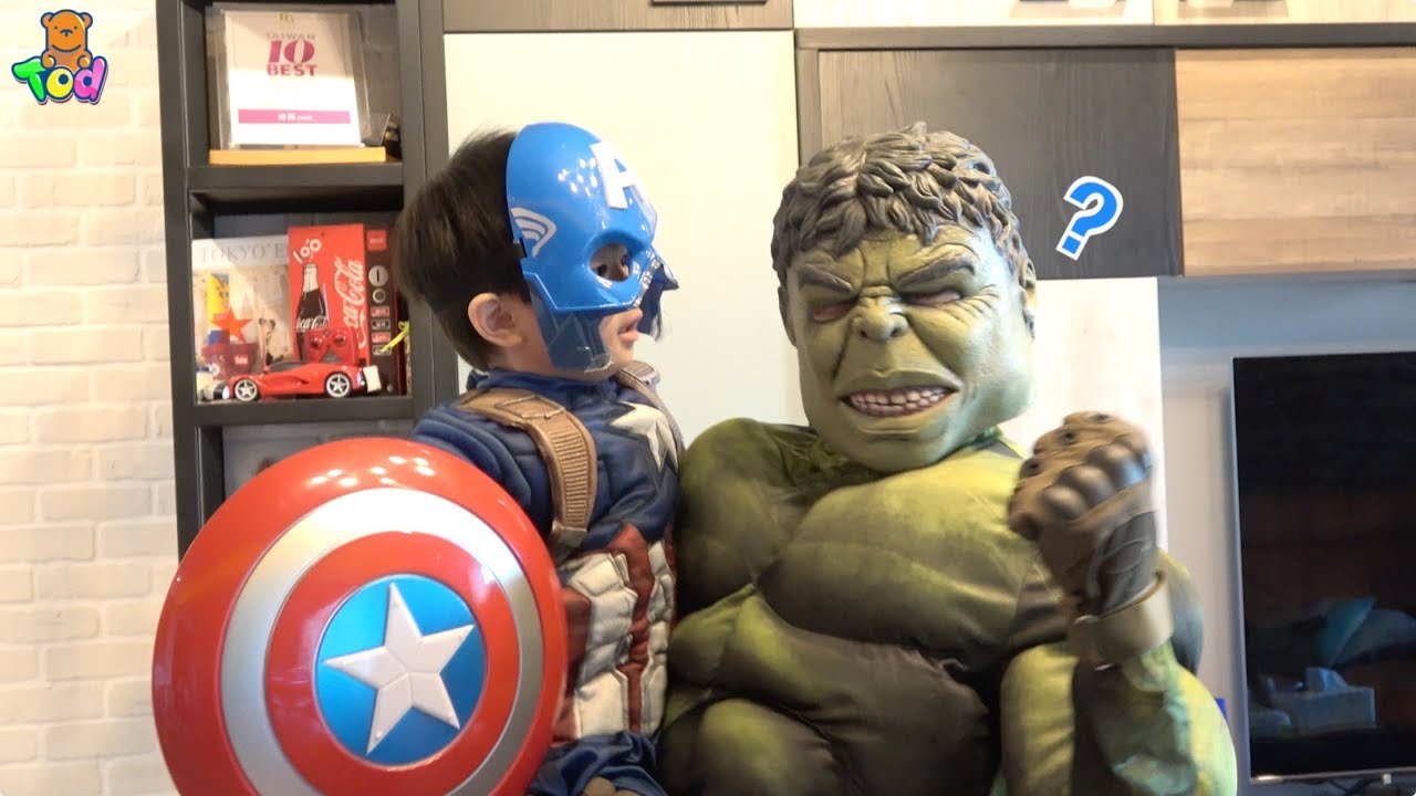 [Vlog] 小陶德變身美國隊長 結果媽媽變成浩克!?  | Hulk Captain America and Wonder Woman | 小陶德沛莉 玩具開箱