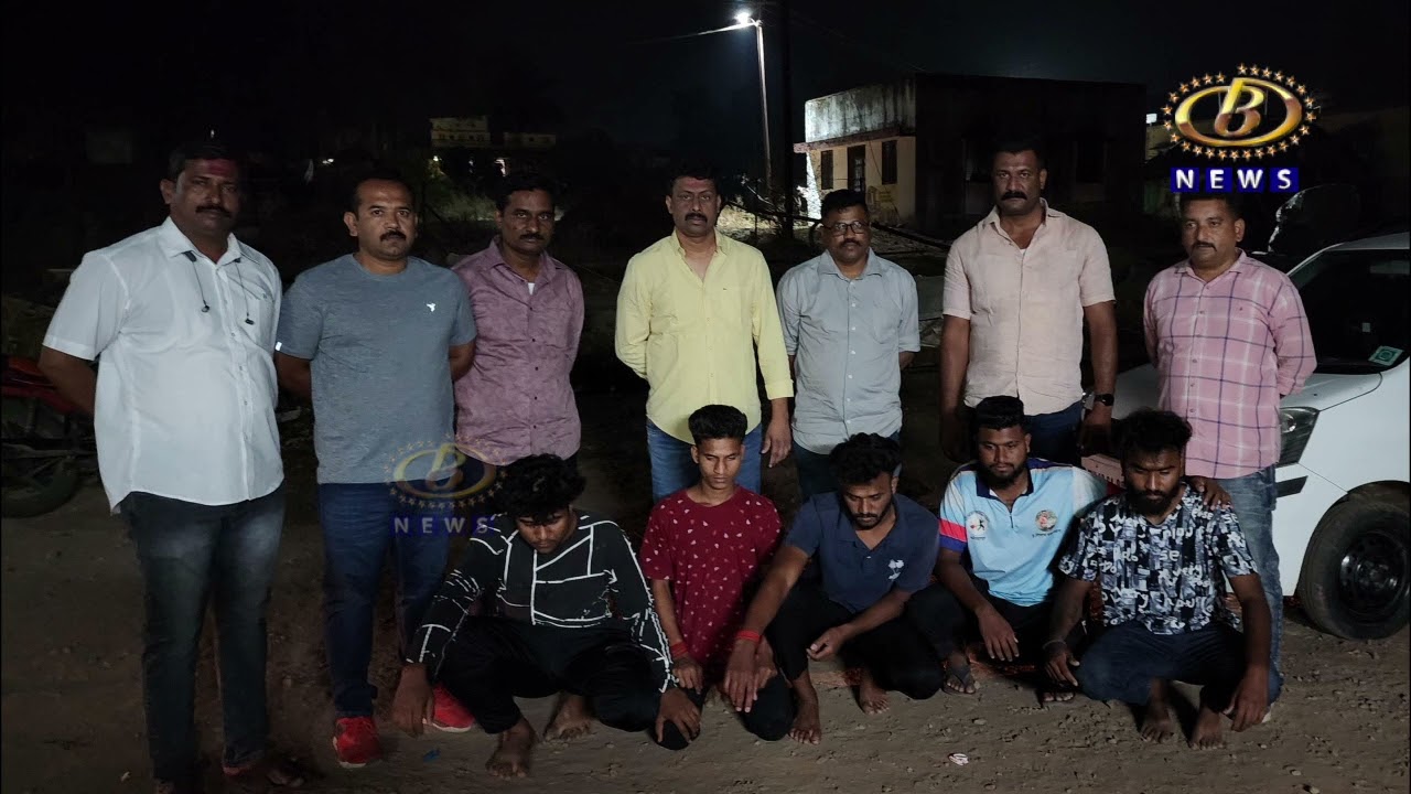 रंकाळयाजवळ झालेल्या अजय शिंदेे खून प्रकरणी स्थानिक गुन्हे अन्वेषण शाखेच्या पथकानं केली आठ जणांना अटक