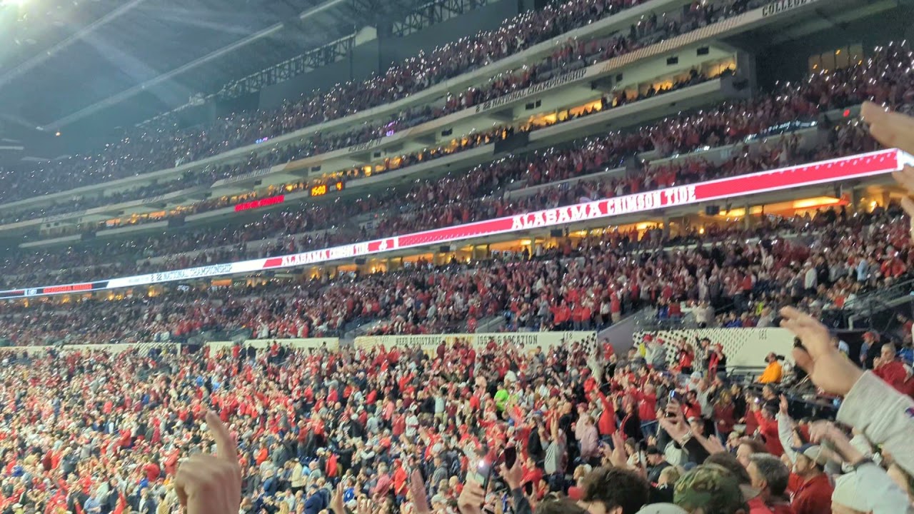 Georgia fans light up Lucas Oil Stadium during the national championship game