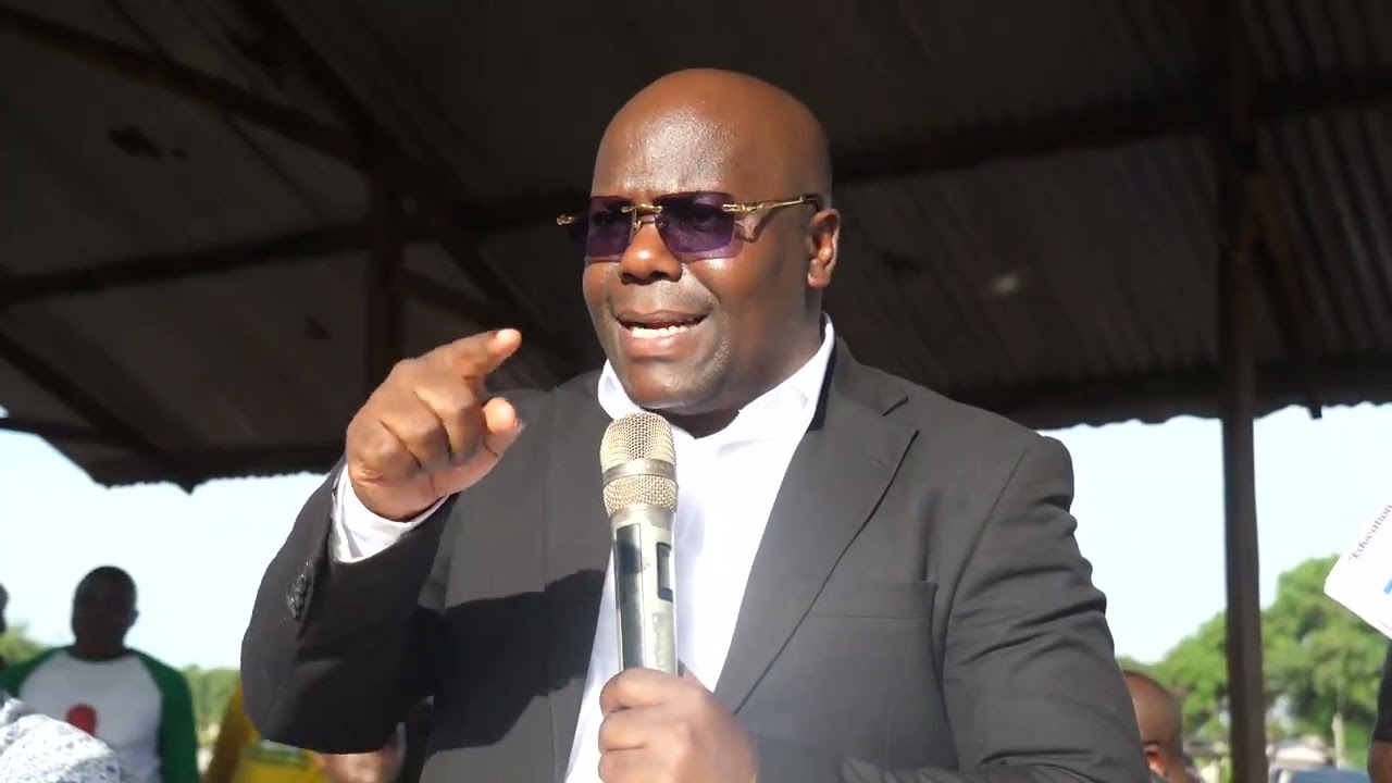 WAZIRI WA KATIBA NA SHERIA DKT HOMERA ATATUA MGOGORO WA ARDHI  NAMABENGO 👇👉